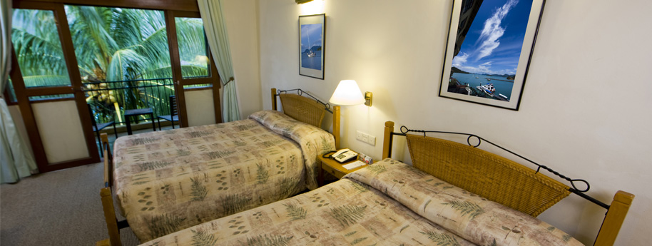 تور مالری هتل آوانا پورتو مالایی - آژانس مسافرتی و هواپیمایی آفتاب ساحل آبی